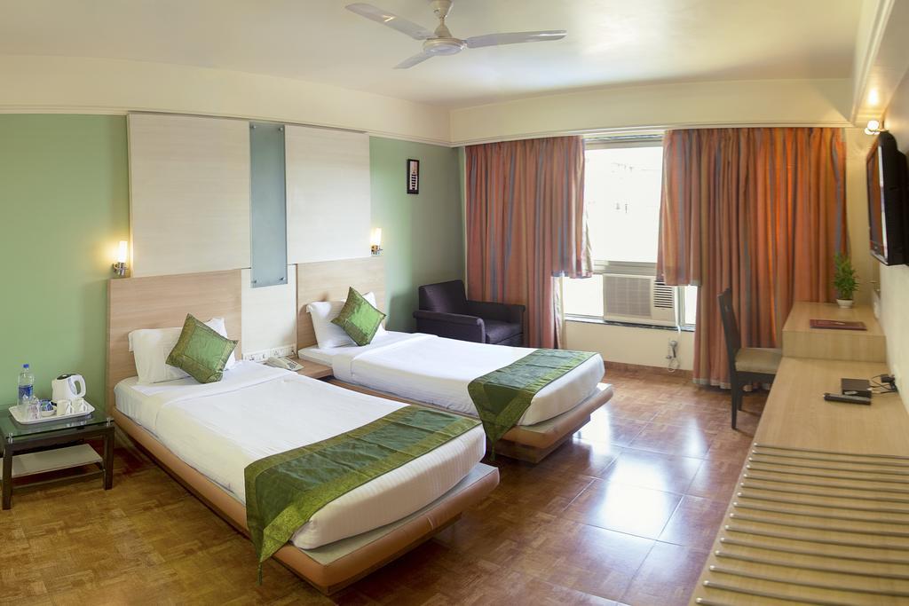 Treebo Archana Residency Thane Room photo