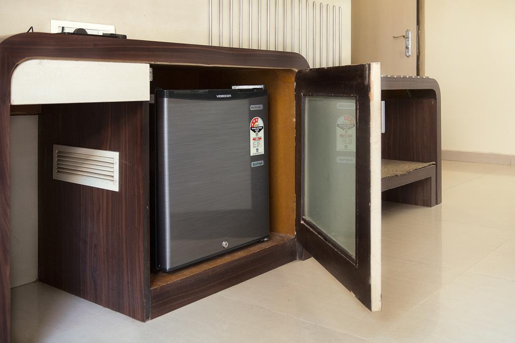 Treebo Archana Residency Thane Room photo